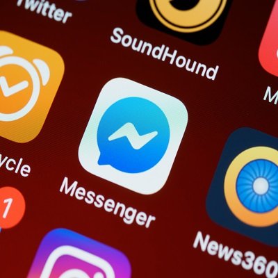 In Facebook Messenger, What Does a Grey Check Mark Mean